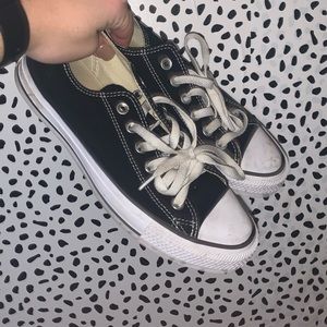 Black converse